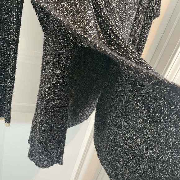 Poncho - Picture 2 of 3